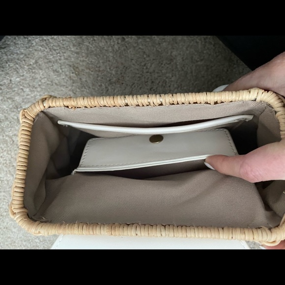 Sam Edelman Straw & White Crossbody - Picture 5 of 6